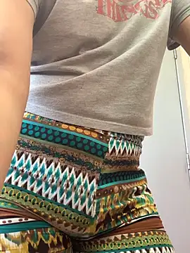 Snapshot of La-Gatiita-trans chatting on February 28, 2026, 2:06 pm La-Gatiita-trans online show from February 28, 2026, 2:06 pm