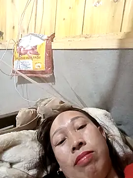 Snapshot of Manni_john chatting on October 31, 2025, 4:03 pm Manni john online show from October 31, 2025, 4:03 pm