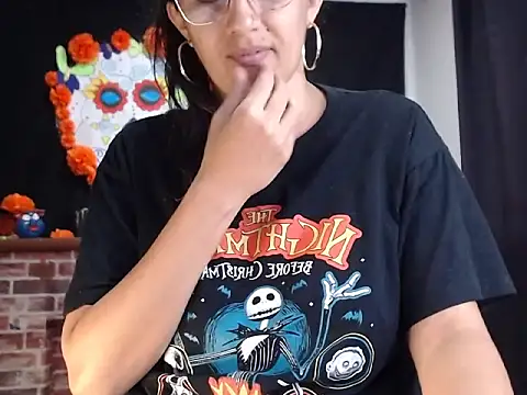 Snapshot of Lucyy_Naugthy chatting on November 16, 2025, 1:16 pm Lucyy Naugthy online show from November 16, 2025, 1:16 pm