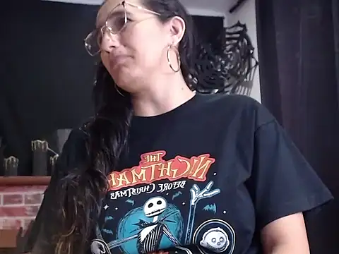 Snapshot of Lucyy_Naugthy chatting on October 28, 2025, 12:59 pm Lucyy Naugthy online show from October 28, 2025, 12:59 pm