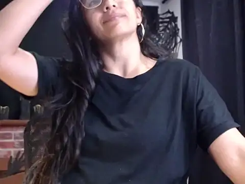 Snapshot of Lucyy_Naugthy chatting on October 16, 2025, 12:13 pm Lucyy Naugthy online show from October 16, 2025, 12:13 pm