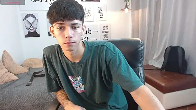 AmethystShadow17 online show from November 4, 2025, 4:00 pm