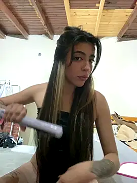 sofiasekrets online show from November 9, 2025, 3:21 am