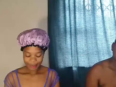 Snapshot of SexyLatoya05 chatting on November 2, 2025, 5:45 am SexyLatoya05 online show from November 2, 2025, 5:45 am