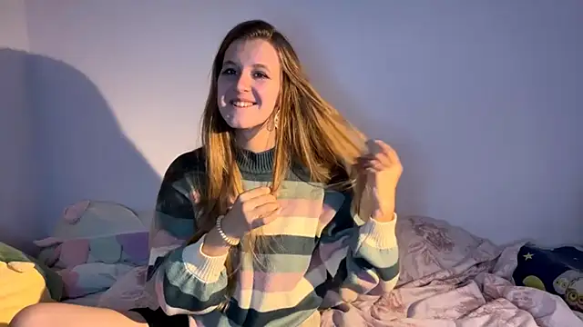 AnnamariaVieu online show from October 14, 2025, 5:46 pm
