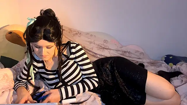 Snapshot of AnnamariaVieu chatting on October 20, 2025, 7:25 pm AnnamariaVieu online show from October 20, 2025, 7:25 pm