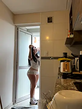 Snapshot of GODDESS_zyrene chatting on December 3, 2025, 6:07 pm GODDESS zyrene online show from December 3, 2025, 6:07 pm