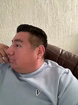 Axxxcel1818 online show from October 15, 2025, 6:27 pm