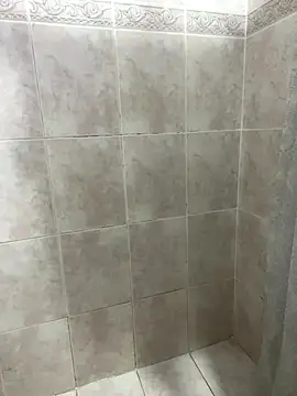 Snapshot of Yvonny27 chatting on November 27, 2025, 10:16 am Yvonny27 online show from November 27, 2025, 10:16 am