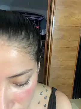 Snapshot of Yvonny27 chatting on March 20, 2026, 12:55 am Yvonny27 online show from March 20, 2026, 12:55 am