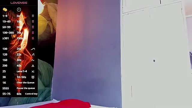 Snapshot of Alisson_brown1_ chatting on October 18, 2025, 8:11 pm Alisson brown1 online show from October 18, 2025, 8:11 pm