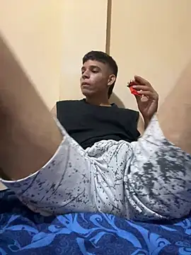 Snapshot of Michael_black01 chatting on February 7, 2026, 4:09 am Michael black01 online show from February 7, 2026, 4:09 am