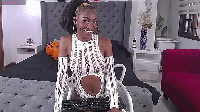 Snapshot of meilybarbie chatting on October 15, 2025, 8:17 pm meilybarbie online show from October 15, 2025, 8:17 pm