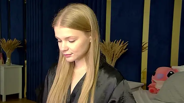 LilitRosen online show from November 12, 2025, 6:50 am