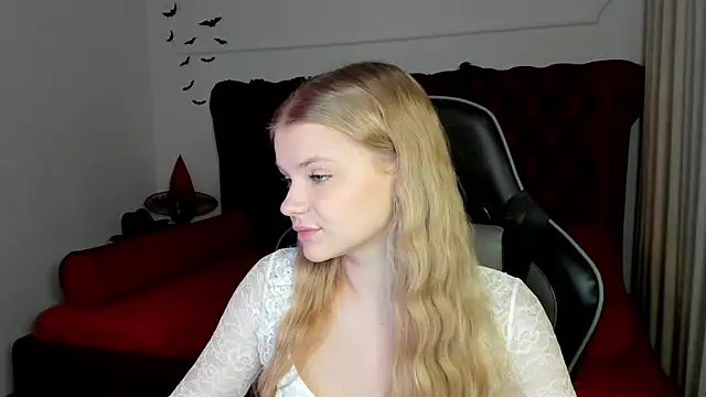 LilitRosen online show from November 4, 2025, 6:44 pm