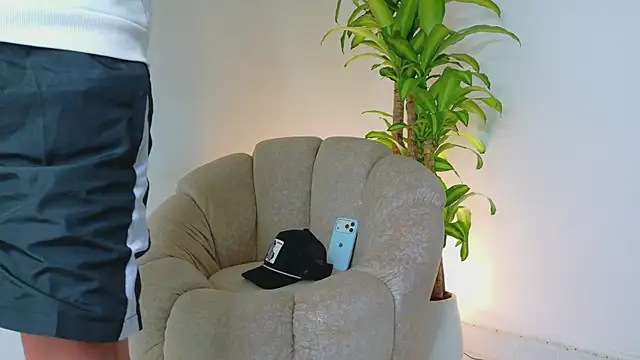 Snapshot of Axel_Cody_ chatting on May 15, 2026, 1:53 pm Axel Cody online show from May 15, 2026, 1:53 pm