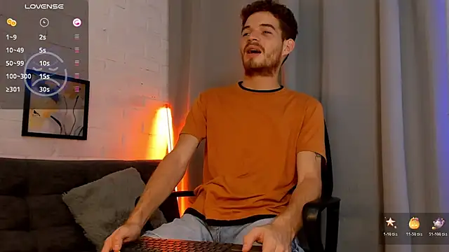 Snapshot of MATEO_HUNTER chatting on October 31, 2025, 5:15 am MATEO HUNTER online show from October 31, 2025, 5:15 am