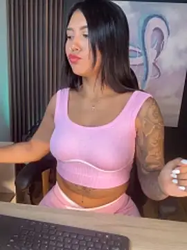 Snapshot of shanabellucy chatting on February 22, 2026, 8:43 pm shanabellucy online show from February 22, 2026, 8:43 pm