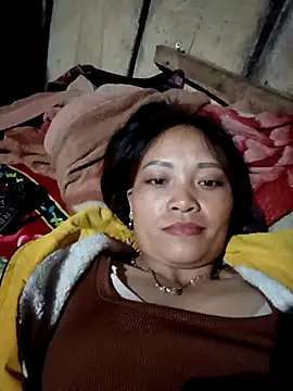 huhu-sexxy online show from October 25, 2025, 2:28 pm