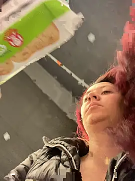 Zoe fire online show from October 24, 2025, 12:15 pm