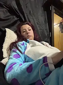 Zoe fire online show from December 17, 2025, 1:10 am