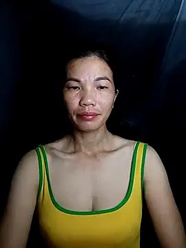 Snapshot of Style-lee chatting on October 18, 2025, 8:22 pm Style-lee online show from October 18, 2025, 8:22 pm