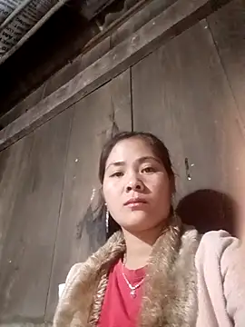 Snapshot of Lyssa-a chatting on December 1, 2025, 1:28 am Lyssa-a online show from December 1, 2025, 1:28 am