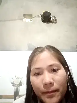 Snapshot of Lyssa-a chatting on May 11, 2026, 6:15 am Lyssa-a online show from May 11, 2026, 6:15 am