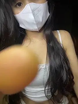 Snapshot of Tina-03 chatting on October 31, 2025, 4:25 pm Tina-03 online show from October 31, 2025, 4:25 pm