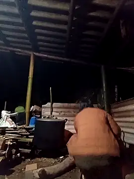 Snapshot of -Kem-01 chatting on February 22, 2026, 10:33 pm -Kem-01 online show from February 22, 2026, 10:33 pm