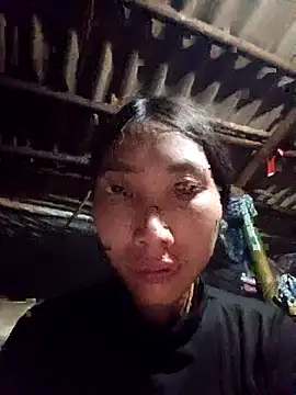 Snapshot of -Kem-01 chatting on March 1, 2026, 1:44 pm -Kem-01 online show from March 1, 2026, 1:44 pm