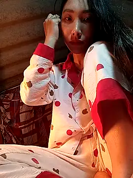 Snapshot of -Kem-01 chatting on February 10, 2026, 1:43 pm -Kem-01 online show from February 10, 2026, 1:43 pm