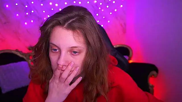 CuteeFoxy online show from March 20, 2026, 1:23 pm