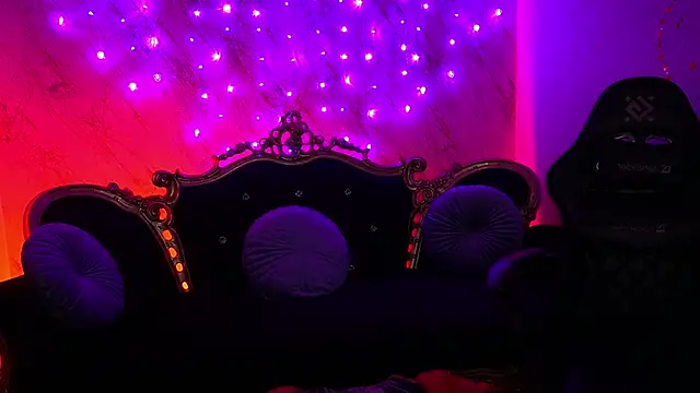 CuteeFoxy online show from February 14, 2026, 2:50 pm