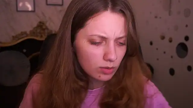 CuteeFoxy online show from June 13, 2026, 1:31 pm
