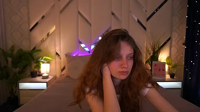 CuteeFoxy online show from February 10, 2026, 3:11 pm