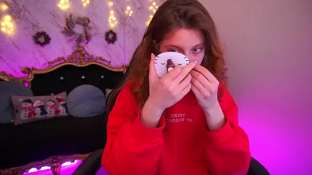 CuteeFoxy online show from January 8, 2026, 2:45 pm