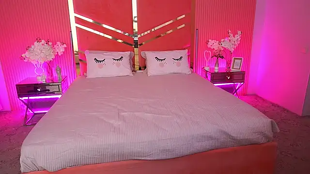 Snapshot of CuteeFoxy chatting on November 21, 2025, 2:38 pm CuteeFoxy online show from November 21, 2025, 2:38 pm