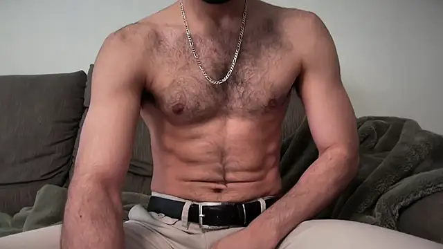 Snapshot of yournextguy chatting on April 9, 2026, 12:44 pm yournextguy online show from April 9, 2026, 12:44 pm