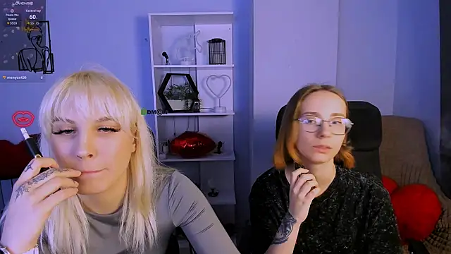 Snapshot of evalora_vei chatting on November 23, 2025, 8:19 pm evalora vei online show from November 23, 2025, 8:19 pm