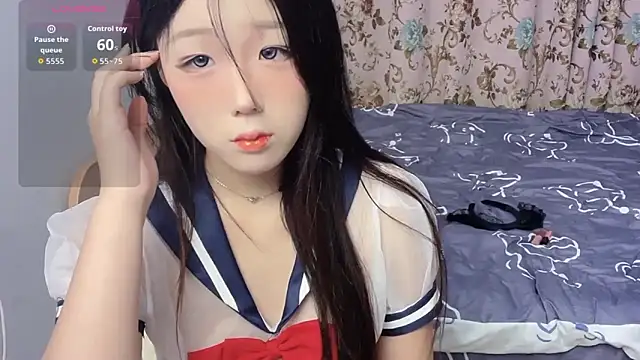 Snapshot of Huan-008 chatting on October 20, 2025, 12:17 pm Huan-008 online show from October 20, 2025, 12:17 pm