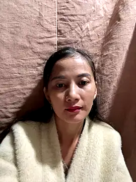 Snapshot of Miss-World00 chatting on October 23, 2025, 12:20 am Miss-World00 online show from October 23, 2025, 12:20 am