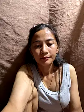 Snapshot of Miss-World00 chatting on November 7, 2025, 12:48 am Miss-World00 online show from November 7, 2025, 12:48 am