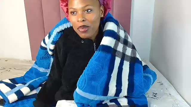 Snapshot of Bubbles156 chatting on November 16, 2025, 7:18 pm Bubbles156 online show from November 16, 2025, 7:18 pm