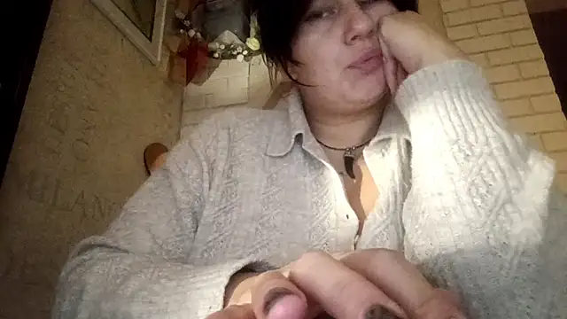 GwendolynFoster online show from October 22, 2025, 3:22 pm