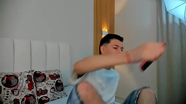 Snapshot of FireGuy_99 chatting on December 3, 2025, 12:48 pm FireGuy 99 online show from December 3, 2025, 12:48 pm