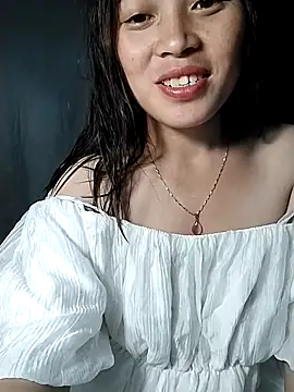 Snapshot of Hani-i chatting on May 22, 2026, 12:47 pm Hani-i online show from May 22, 2026, 12:47 pm