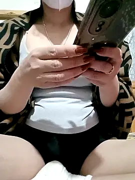 Snapshot of Katy68 chatting on November 21, 2025, 4:55 am Katy68 online show from November 21, 2025, 4:55 am