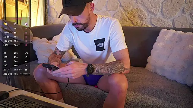 Snapshot of monsieurguitsxxx chatting on November 25, 2025, 4:51 pm monsieurguitsxxx online show from November 25, 2025, 4:51 pm