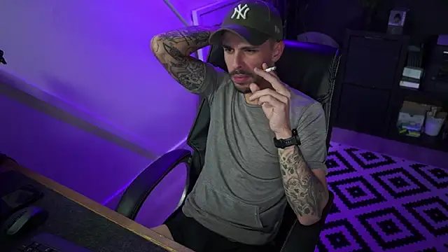 Snapshot of monsieurguitsxxx chatting on December 1, 2025, 3:13 pm monsieurguitsxxx online show from December 1, 2025, 3:13 pm